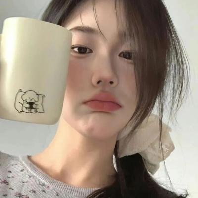 在咖啡冷掉之前